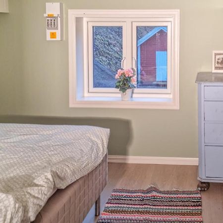 Amazing Home In Hidrasund With Wifi Eide  Habitación foto